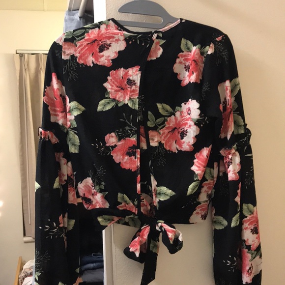 Floral beach top - Picture 2 of 2